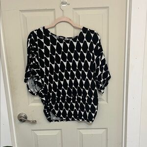 INC International Concepts Women's Black and White Diamond Blouse